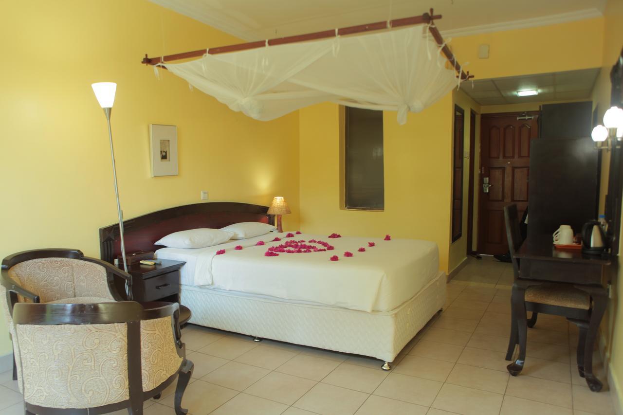Giraffe Ocean View Hotel Dar es Salaam Exterior photo