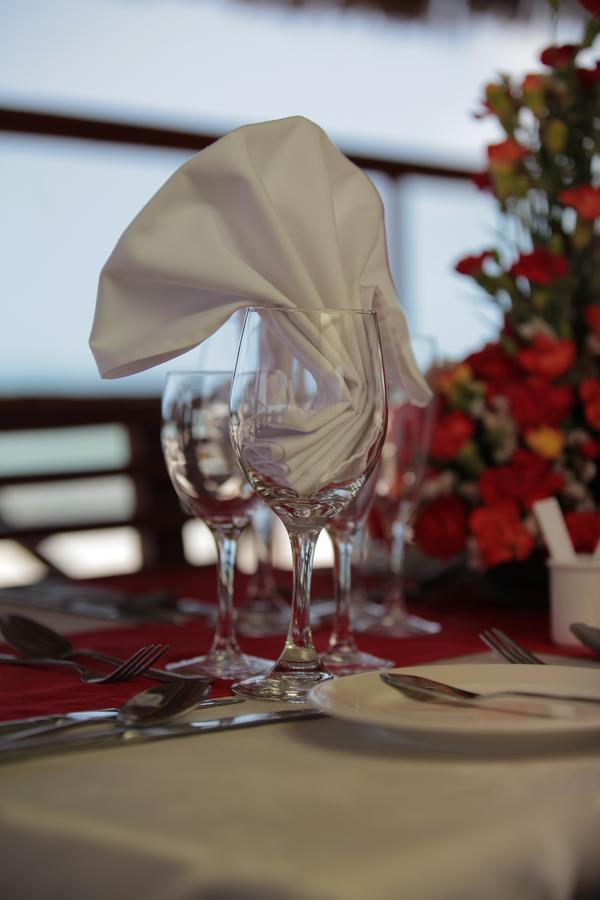 Giraffe Ocean View Hotel Dar es Salaam Exterior photo