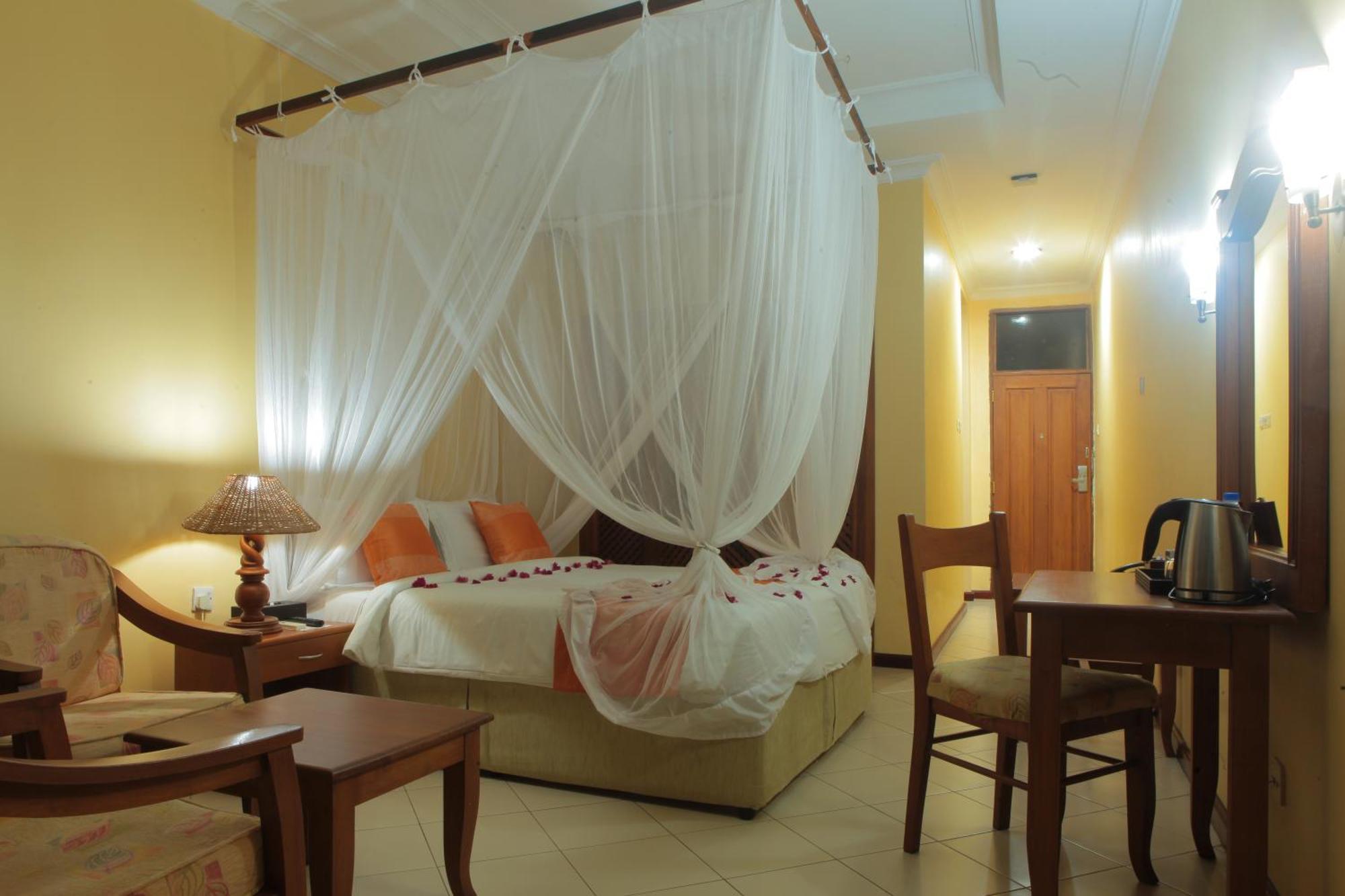 Giraffe Ocean View Hotel Dar es Salaam Exterior photo